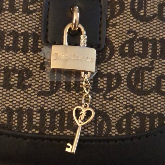 Juicy Couture Taupe Dark Brown Eastside Westside Small ZA Wallet Lock & Key NWT - Picture 6 of 16